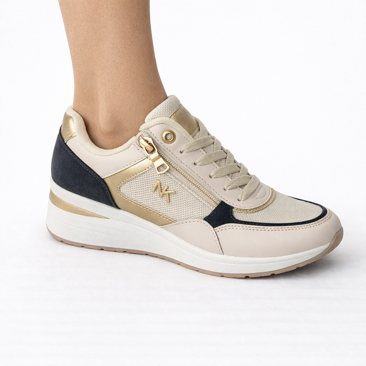 Elara Chelsea LightStep