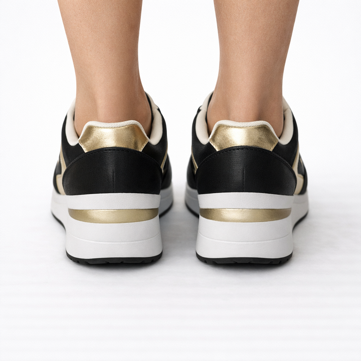 Elara Chelsea LightStep