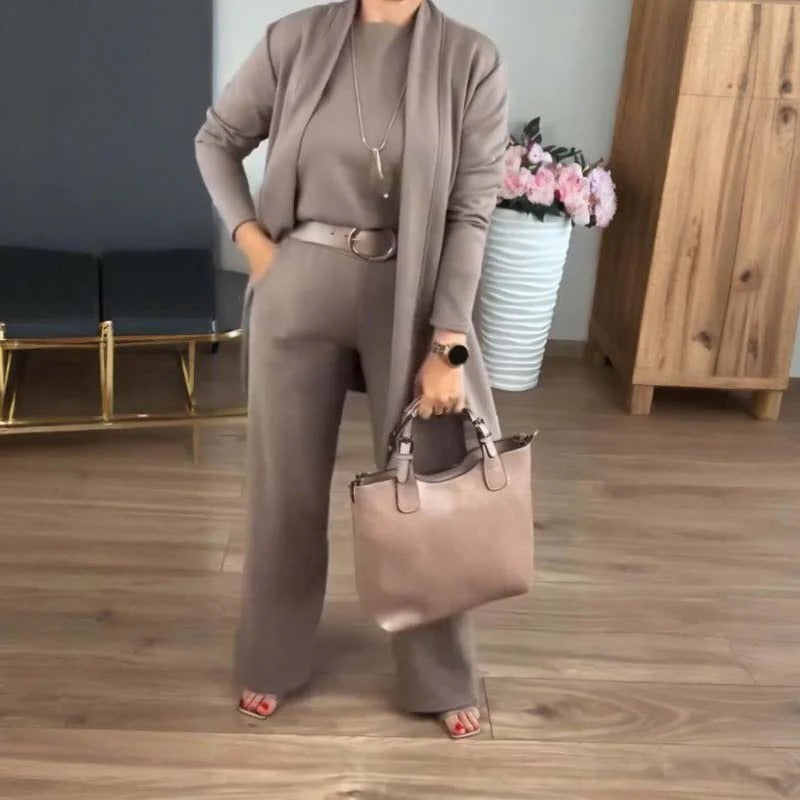 Clarissa™ | Timeless Three-Piece Lounge Set